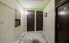 Hotel O Shyam Palace Near New Delhi Railway Station
